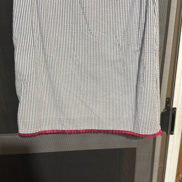 Blue and white dress with pink fringe at the bottom - Picture 3 of 6